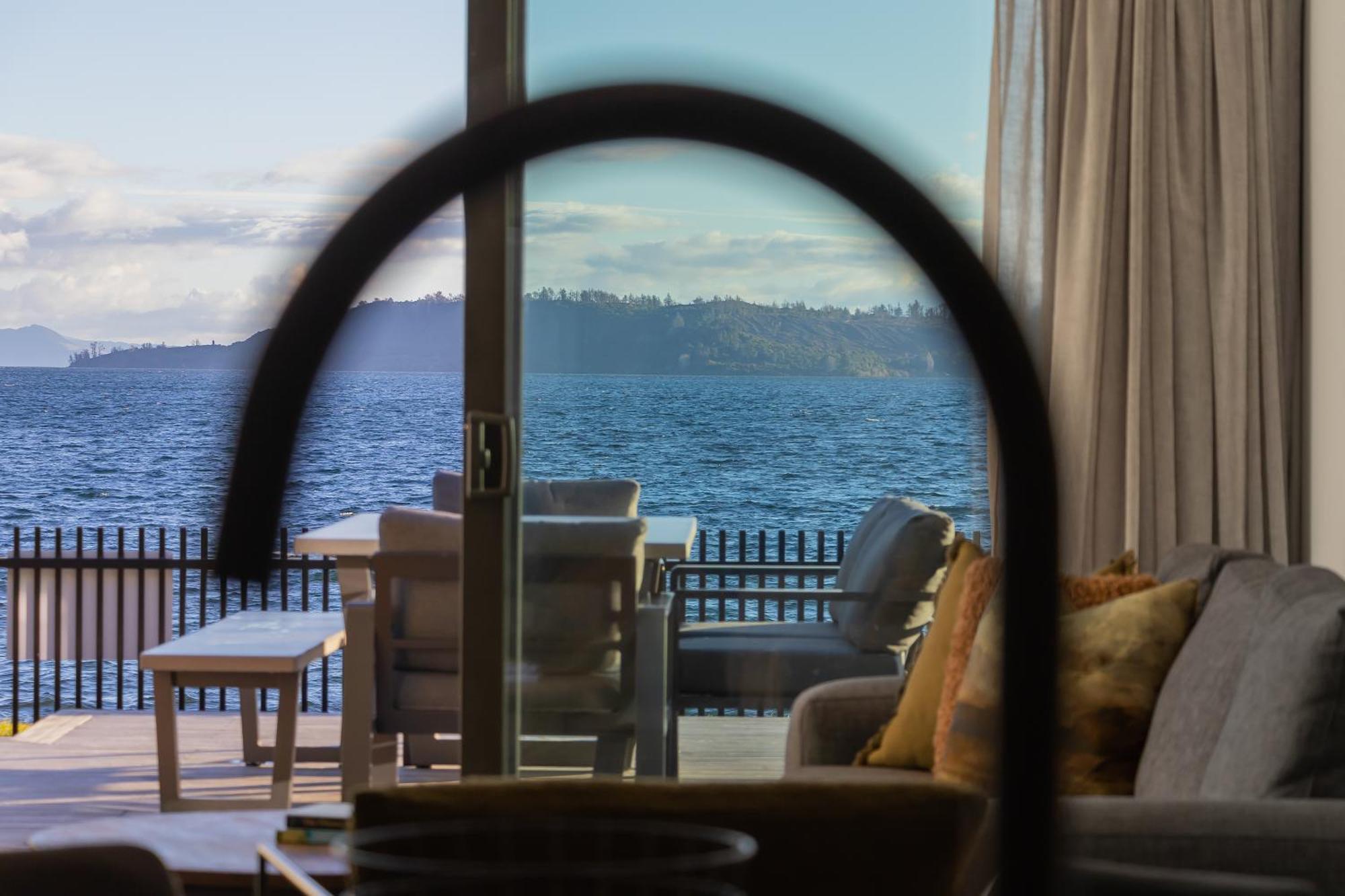 Absolute Lakefront House Tauposee Exterior foto